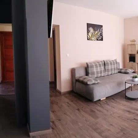 V7 Petite Maison Ferienhaus *