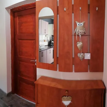 V7 Petite Maison Siófok